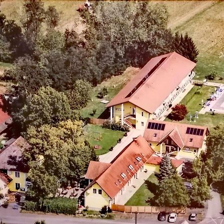 Gasthof Zum Lindenhof Bad Radkersburg Extérieur photo